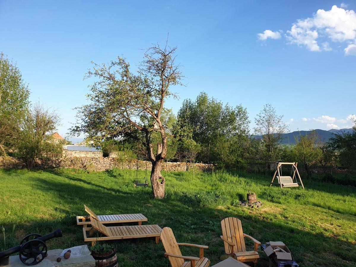 Hnameni Bovadzor Lodge Eksteriør billede
