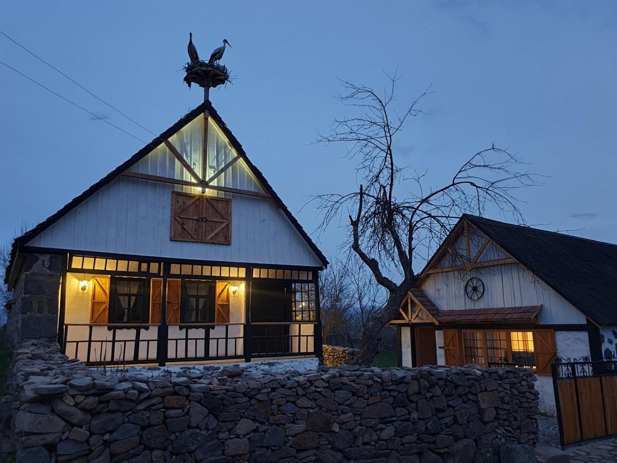 Hnameni Bovadzor Lodge Eksteriør billede