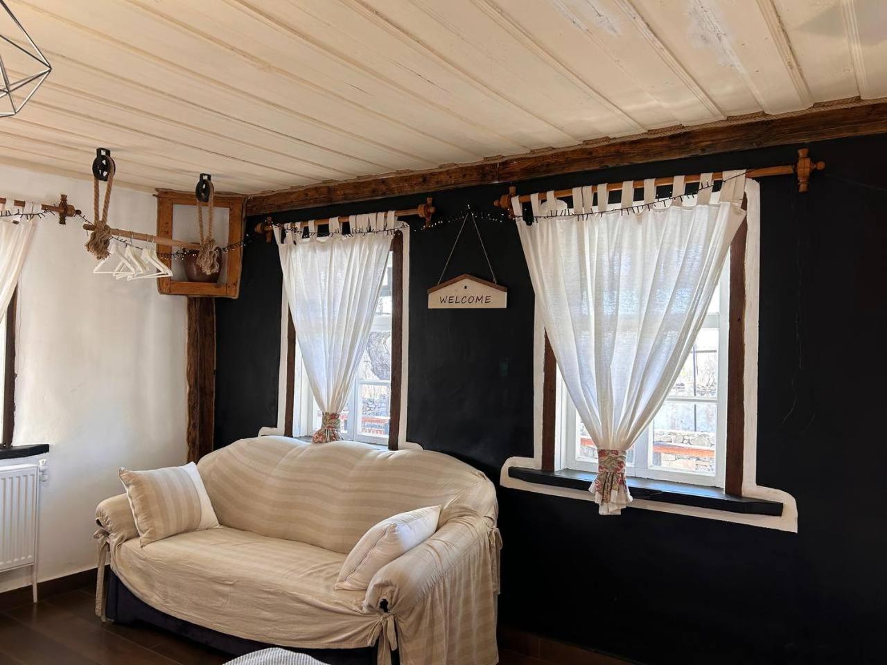 Hnameni Bovadzor Lodge Eksteriør billede