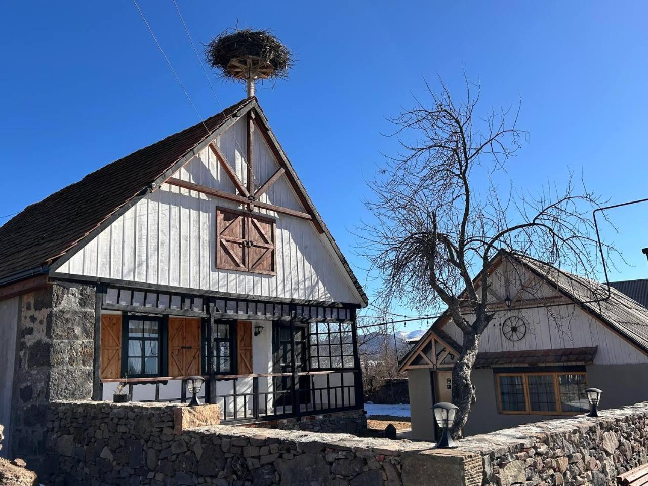 Hnameni Bovadzor Lodge Eksteriør billede