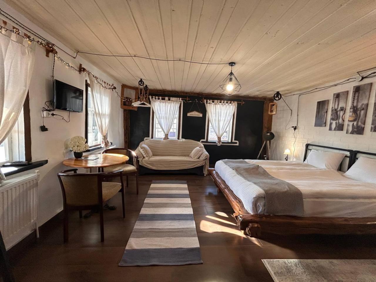 Hnameni Bovadzor Lodge Eksteriør billede